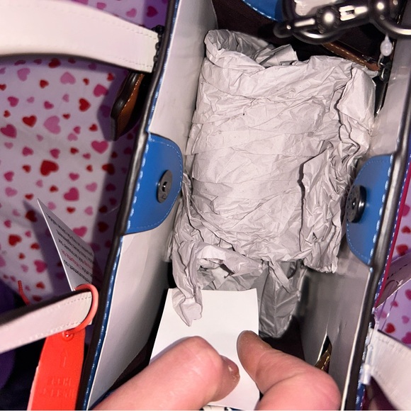 BNWT BEAUTIFUL COACH PURSE 👛 - Picture 3 of 7